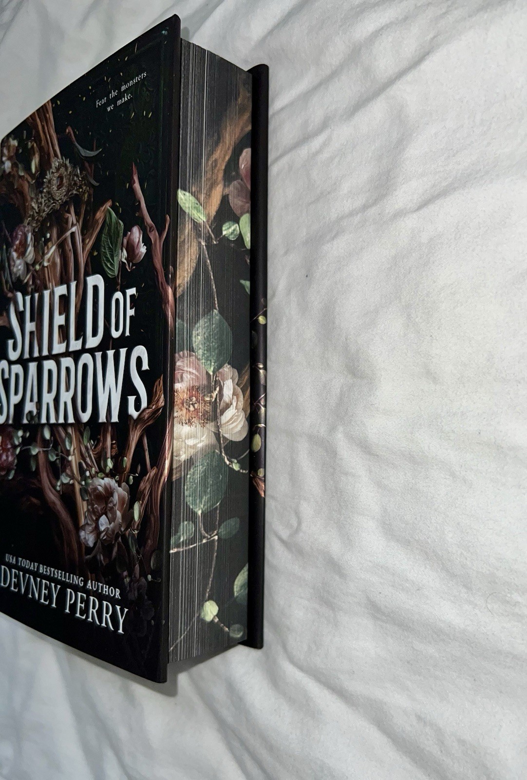NEW Shield of Sparrows Devney Perry Sprayed Edges Deluxe Edition Hardcover