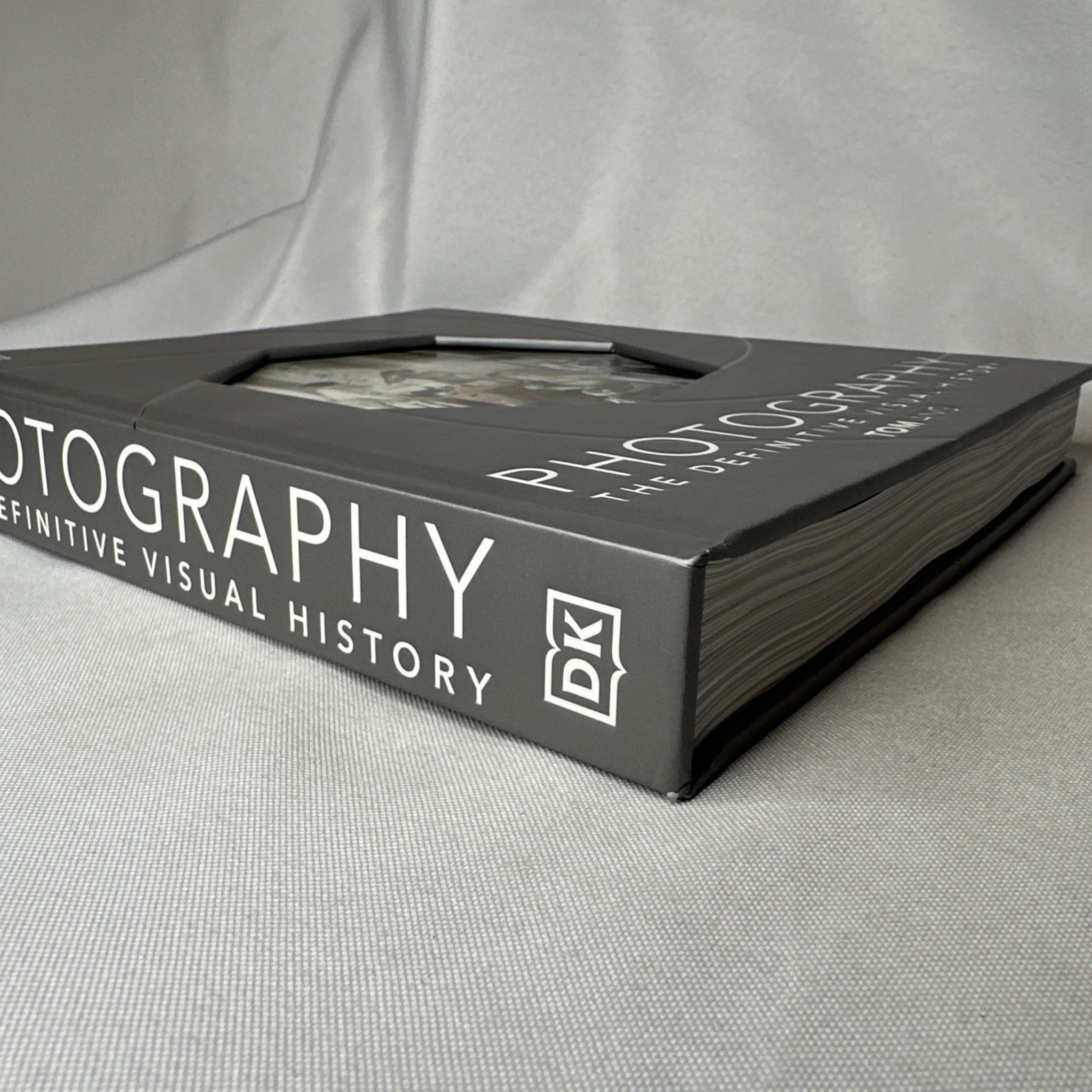 PHOTOGRAPHY The Definitive Visual History Tom Ang DK Abridged Edition 2021
