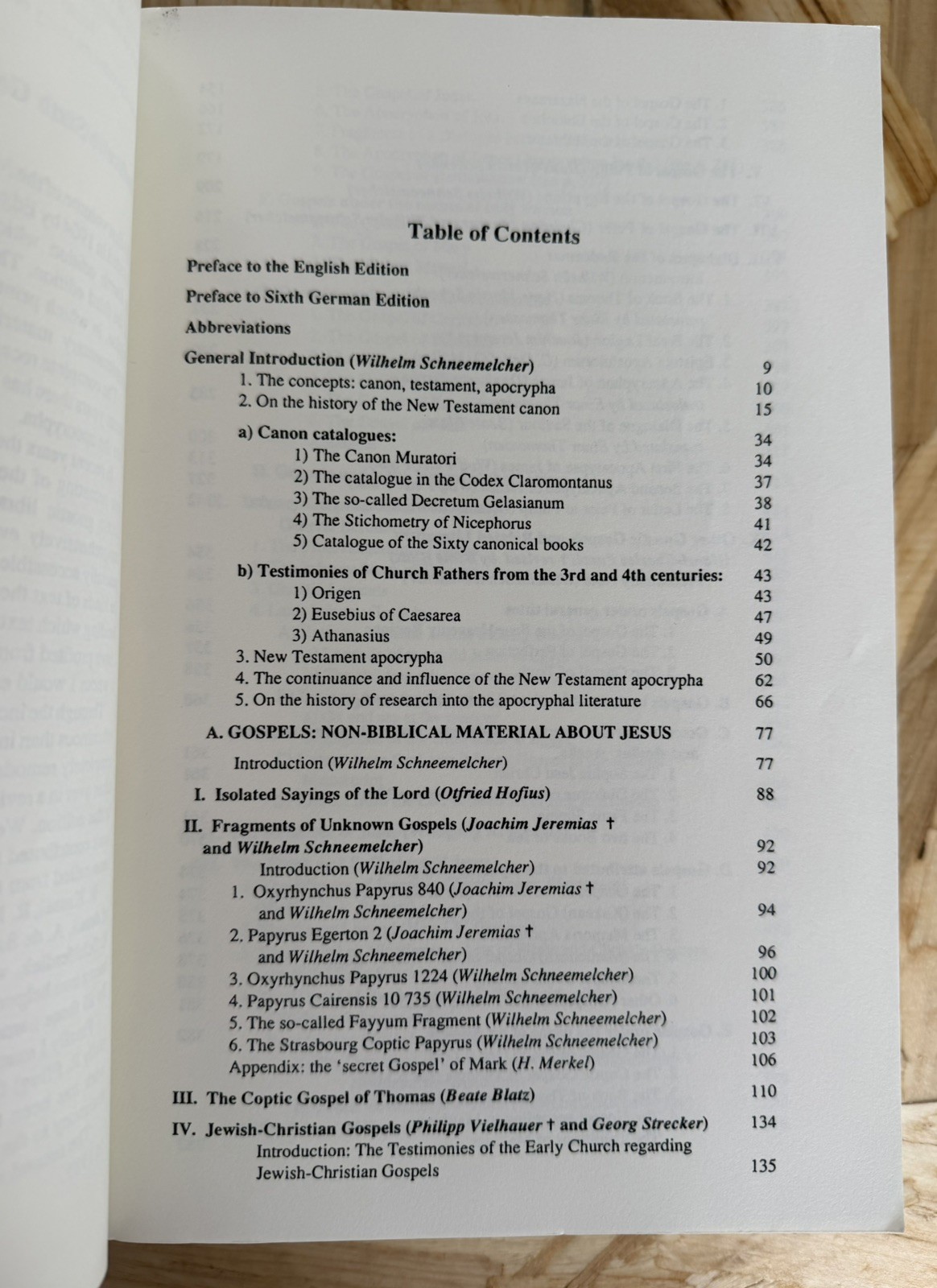 New Testament Apocrypha, Volume 1, Revised Edition: Gospels and Related Writings
