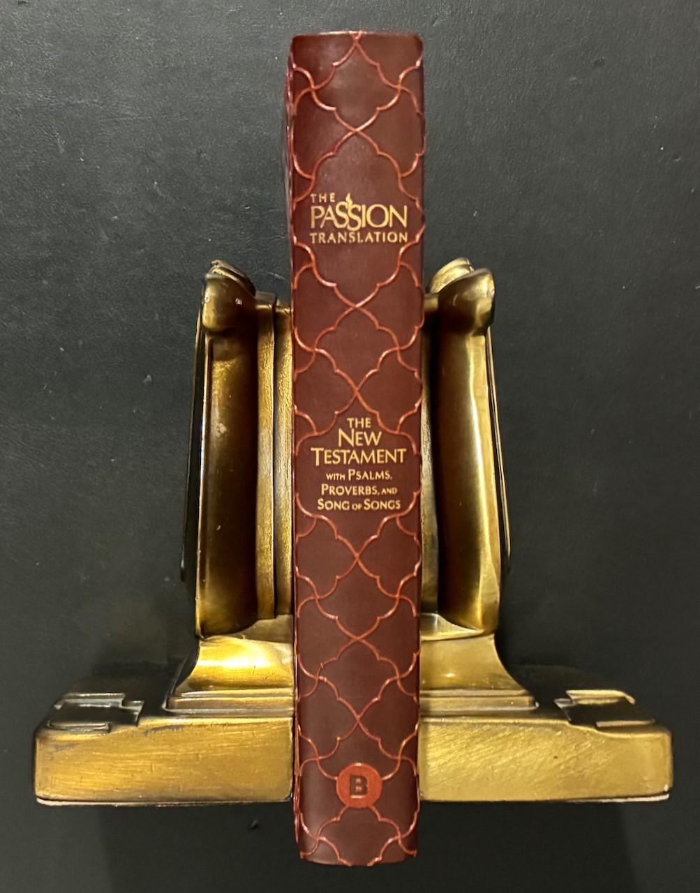 The Passion Translation New Testament with Psalms Faux Leather Brown LikeNEW