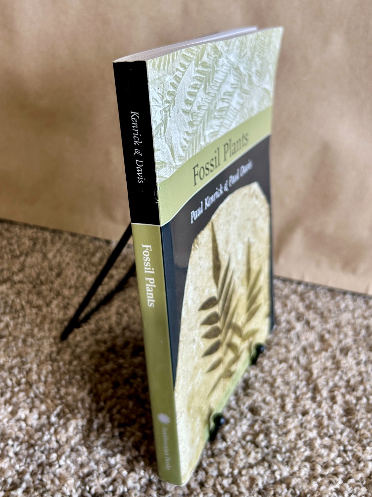 FOSSIL PLANTS SMITHSONIAN’S THE LIVING PAST SERIES Paul Kenrick & Paul Davies