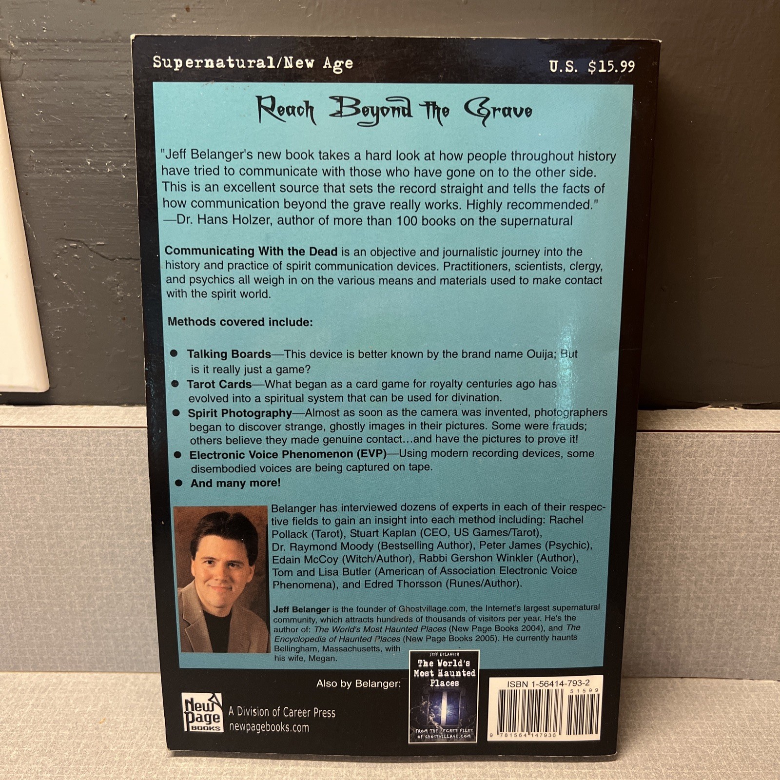 Communicating with the Dead : Reach Beyond the Grave Paperback Jeff Belanger