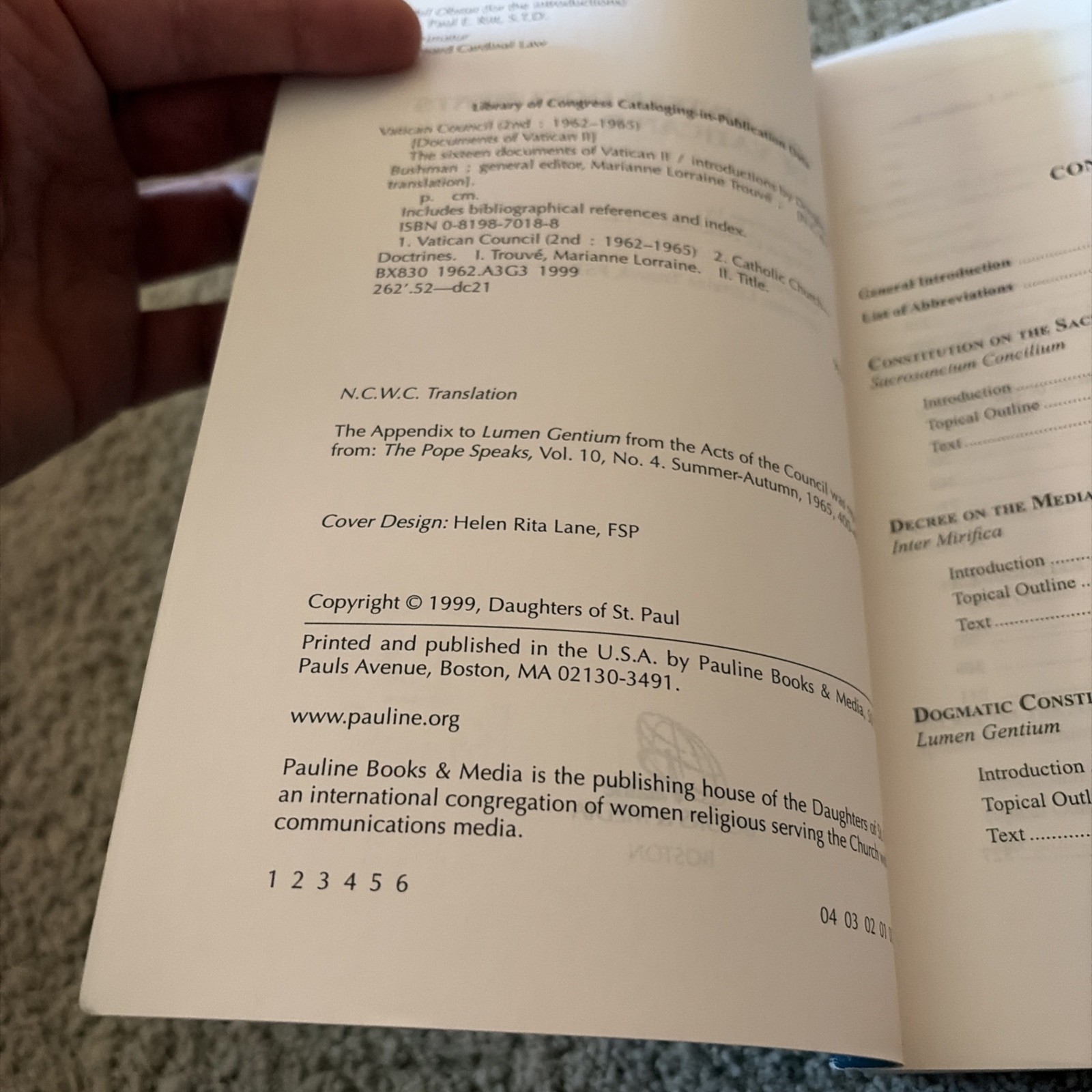 The Sixteen Documents of Vatican II, Ecclesial Classics 1999 Softcover