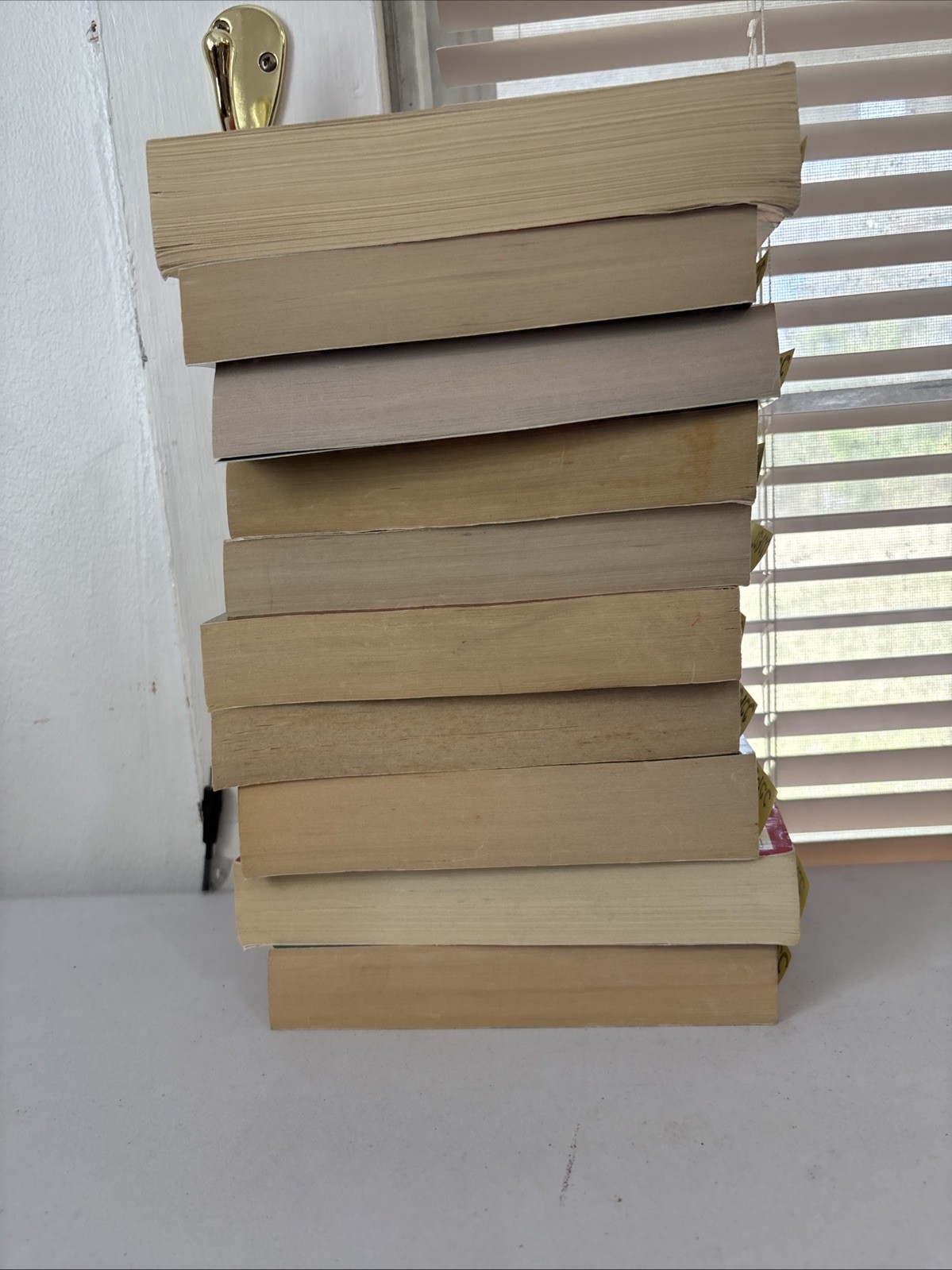 Lot of 10 Mystery and Thrillers – Mixed Authors – FREE SHIPPING