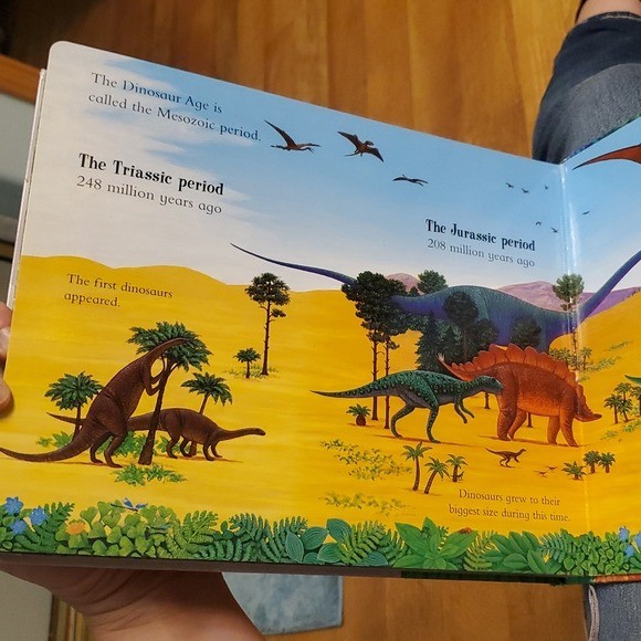 Jigsaw Dinosaurs Puzzle Book