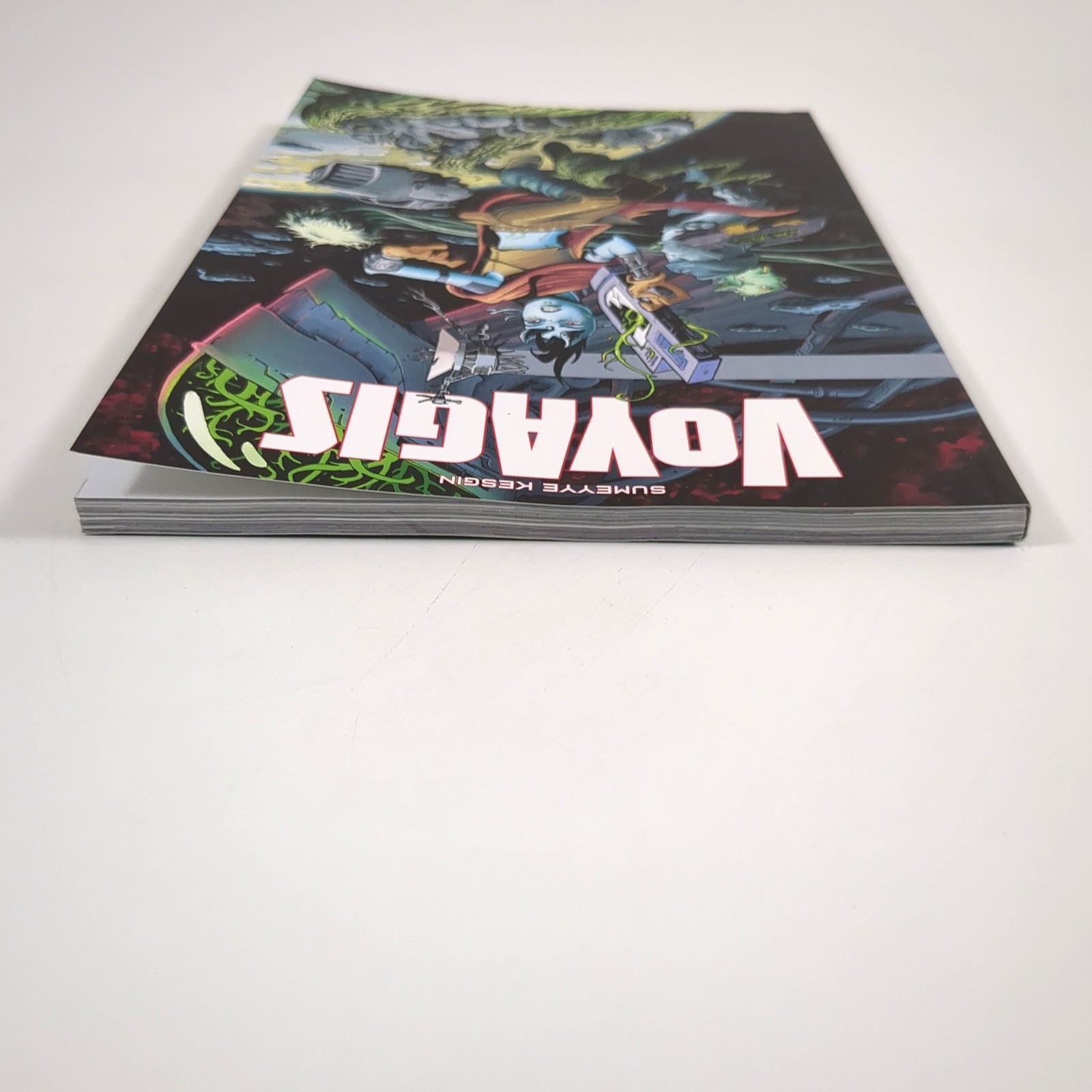 Voyagis Sci Fi Adventure Graphic Novel Paperback Book Sumeyye Kesgin 2023