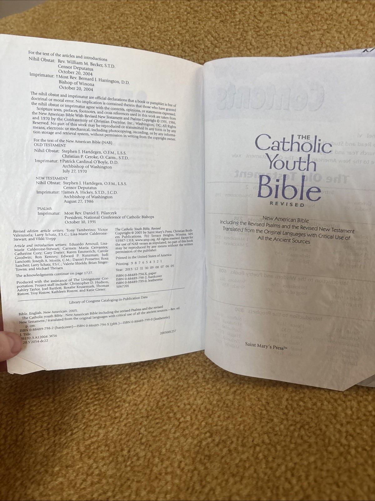 The Catholic Youth Bible Revised NAB Saint Mary’s Press Softcover 2005 B48