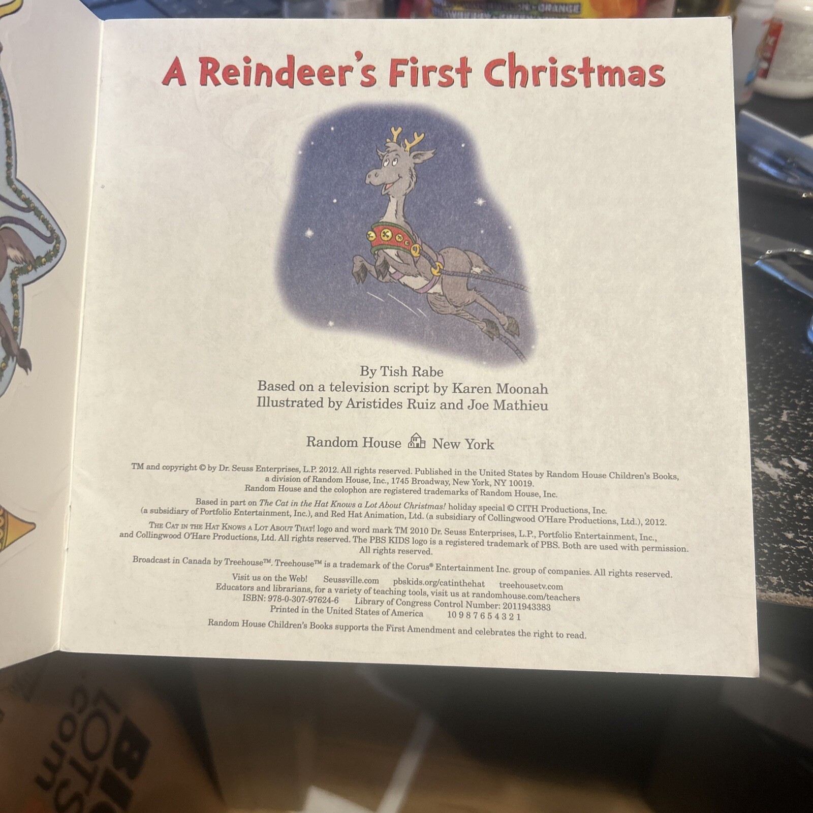 Deluxe Pictureback Ser.: A Reindeer’s First Christmas-New Friends for Christmas