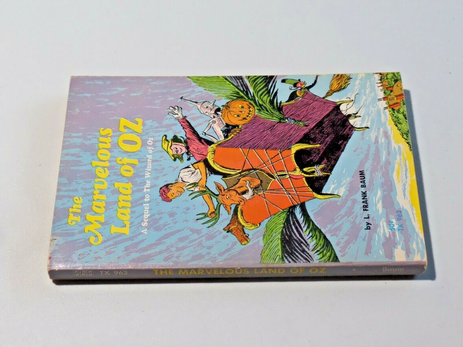 LTHE MARVELOUS LAND OF OZ by L. Frank Baum Scholastic TX 962 1st Print 7191