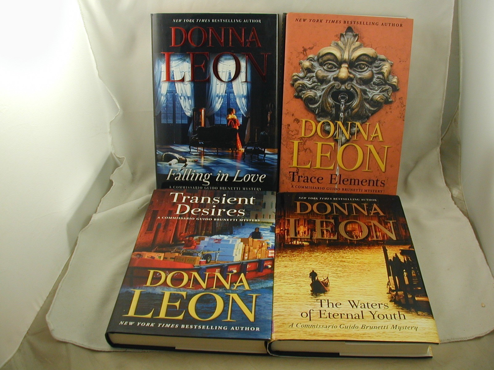 Donna Leon 4 Commissario Guido Brunetti Mystery Italian Crime Detective