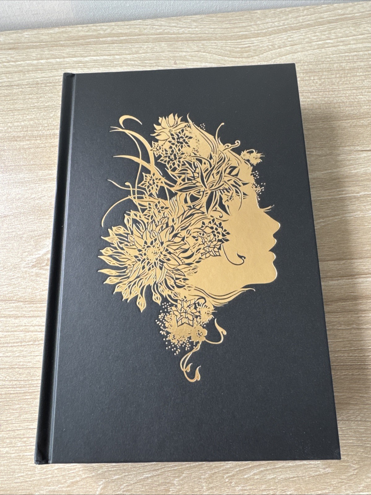 Shield of Sparrows Devney Perry GOLD Edition Sprayed Edges Deluxe First Print