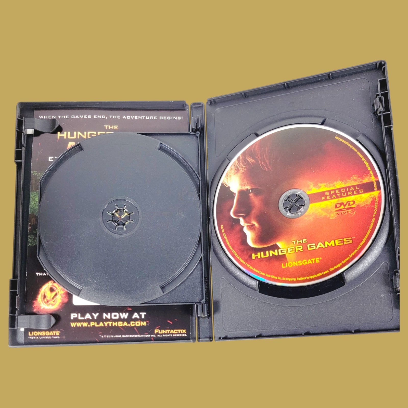 Hunger Games Book DVD Lot Bundle Mockingjay 1st Printing Catching Fire Collins