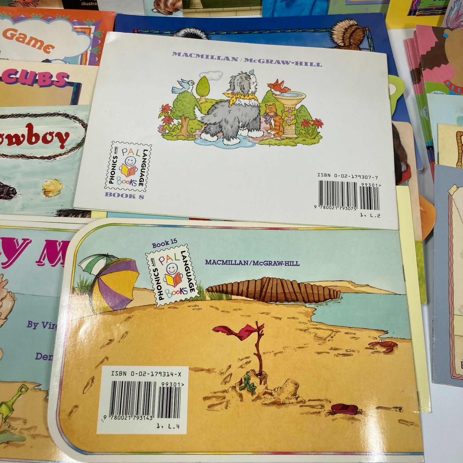 Lot Of 23 Early Reader Phonics Skill Paperback Single Copies Homeschool Tutoring