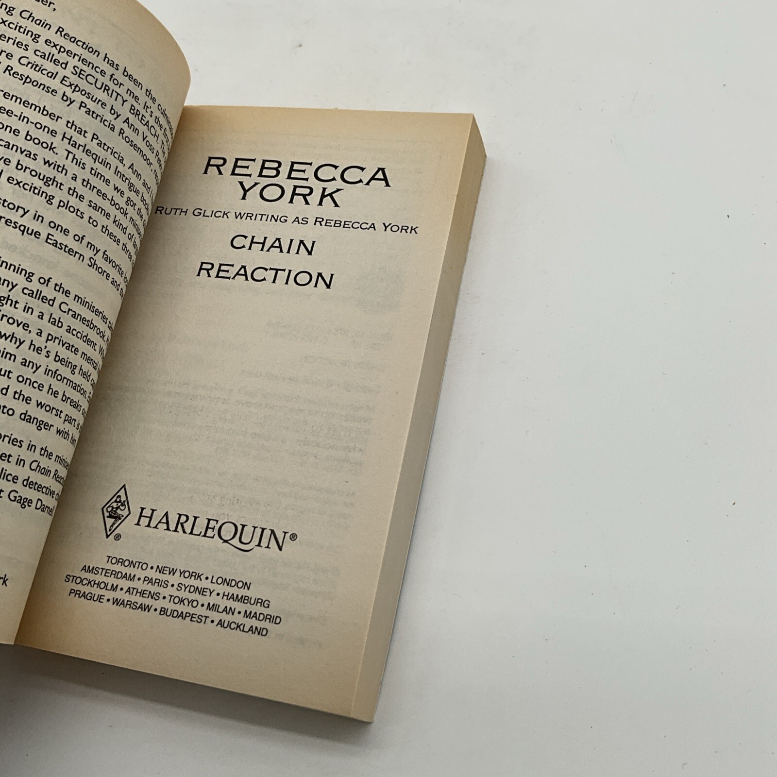 Chain Reaction: Security Breach by York, Rebecca. BV