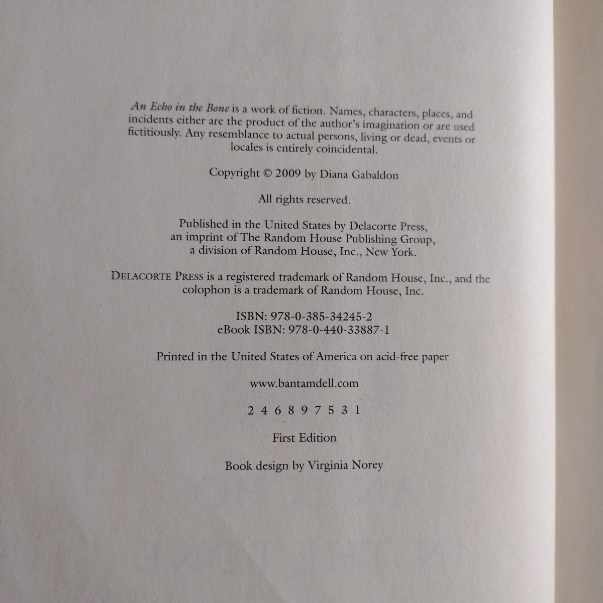 Diana Gabaldon Hardcover Lot 3 Voyager – Drums Of Autumn – An Echo In The Bone