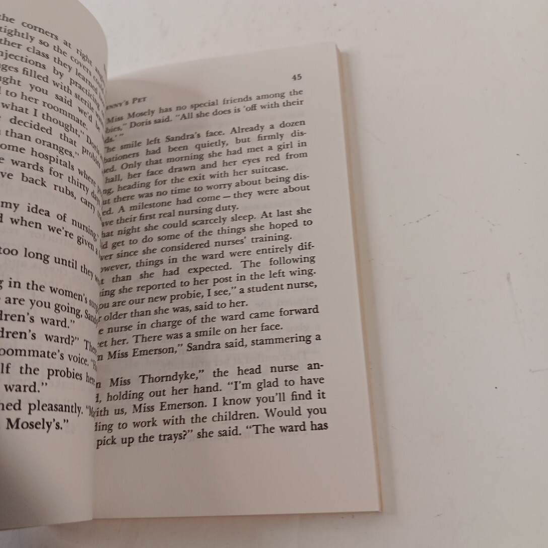 Student Nurse by Bernard & Marjorie Palmer MMPB (1960) MOODY PRESS