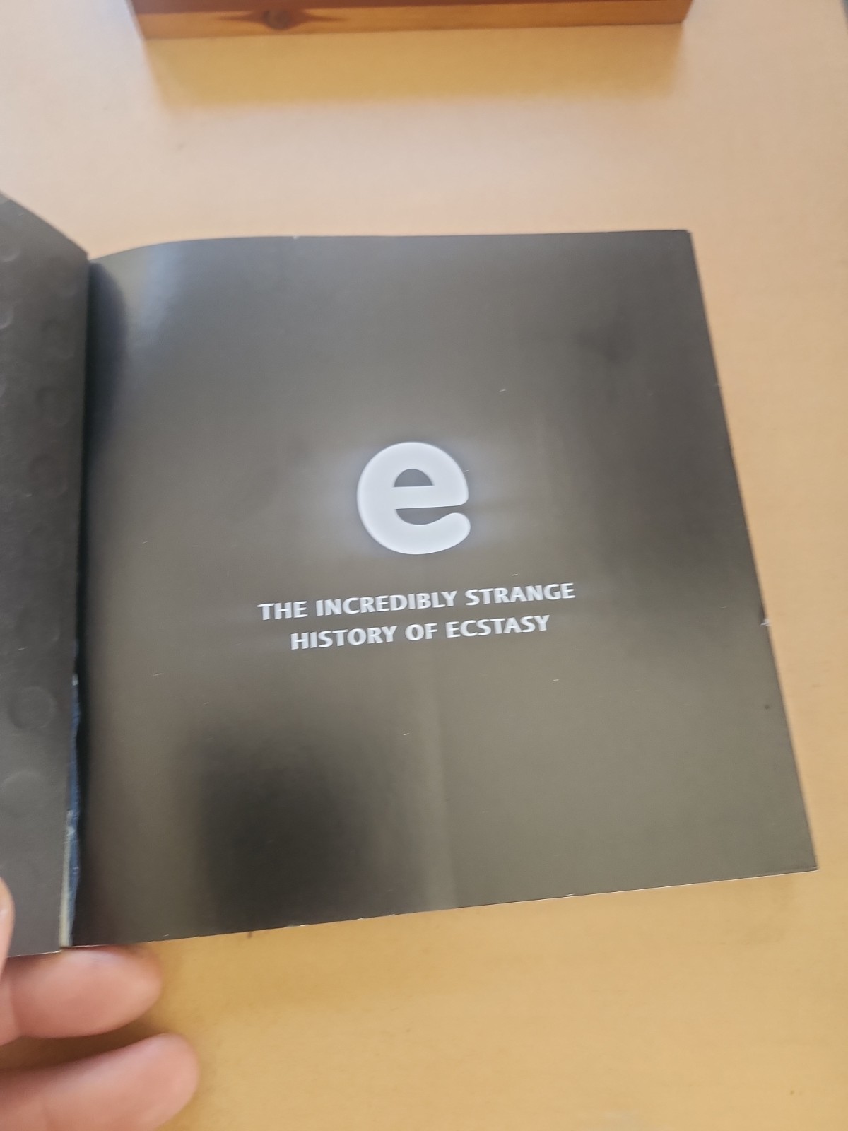 E, THE INCREDIBLY STRANGE HISTORY OF ECSTASY By Tim Pilcher Excellent Condition