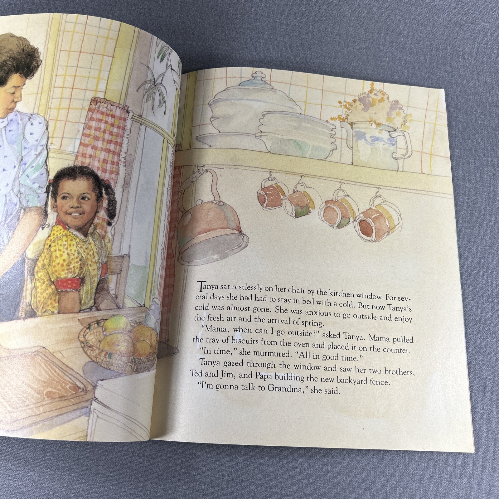 The Patchwork Quilt Valerie Flournoy 1996 Vintage Trade Paperback Book