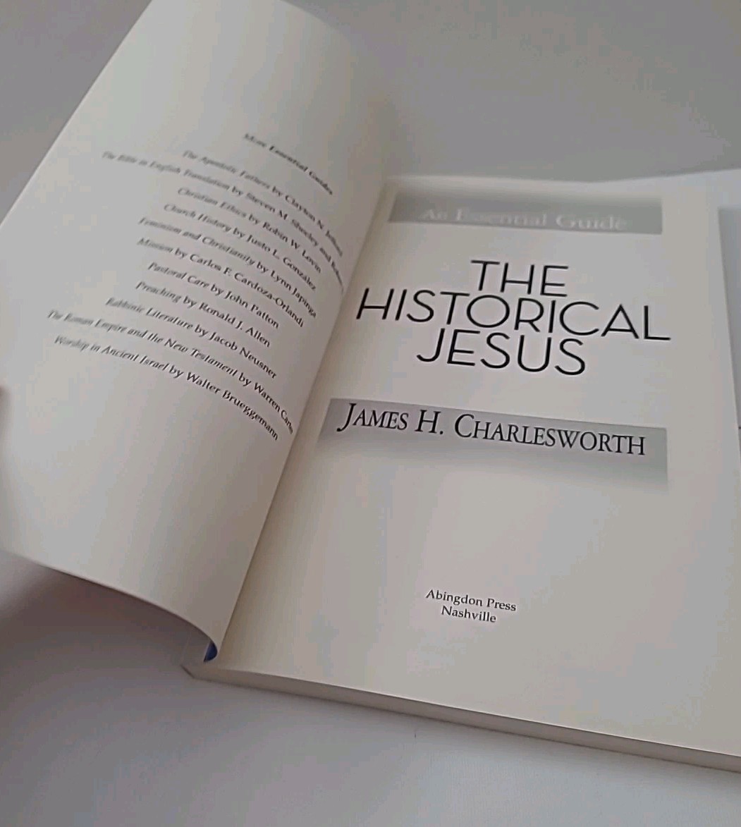 The Historical Jesus: An Essential Guide (Paperback or Softback) J. Charlesworth