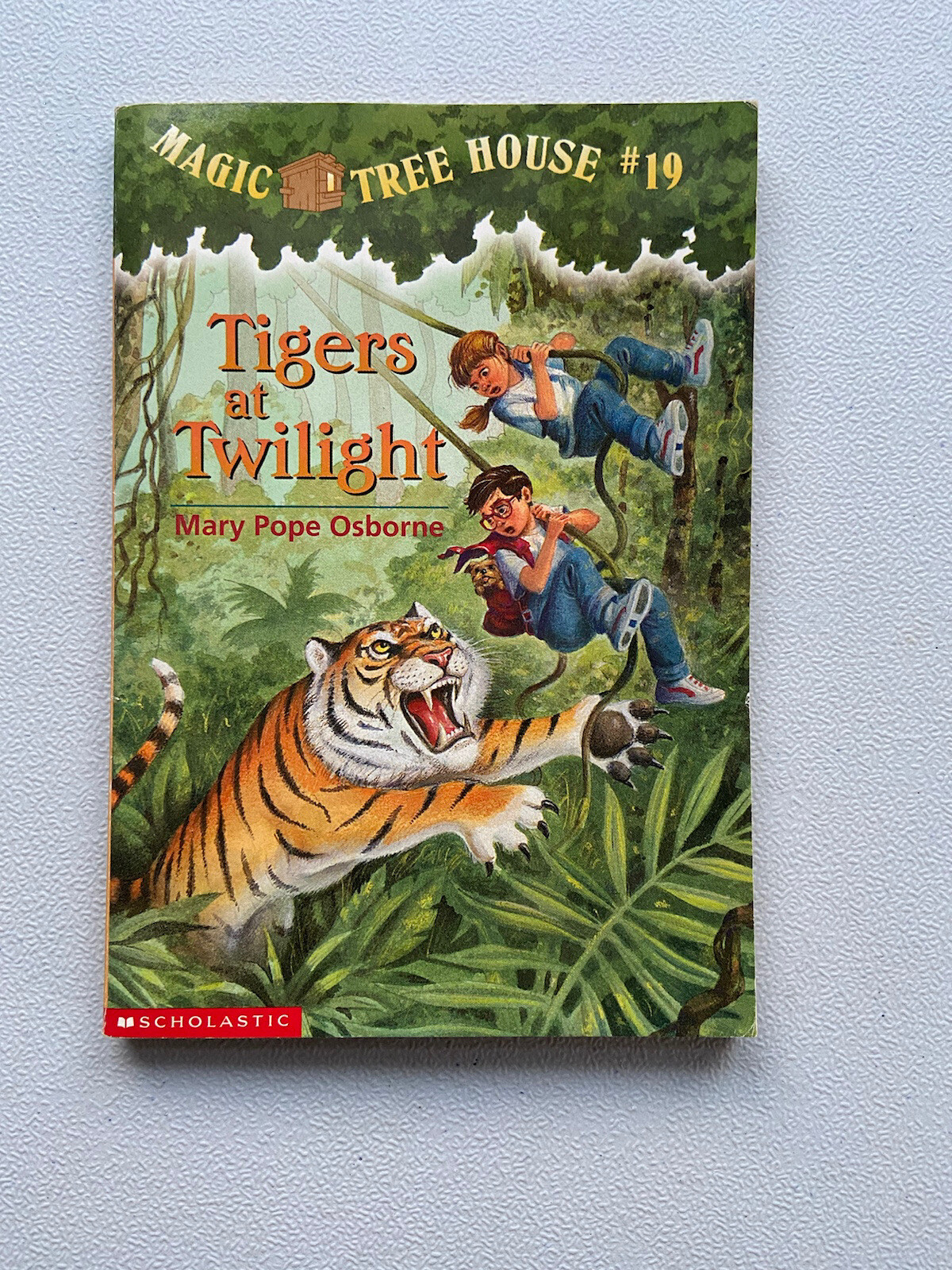Tigers at Twilight 19 Mary Pope Osbourne (Magic Tree House) 1999