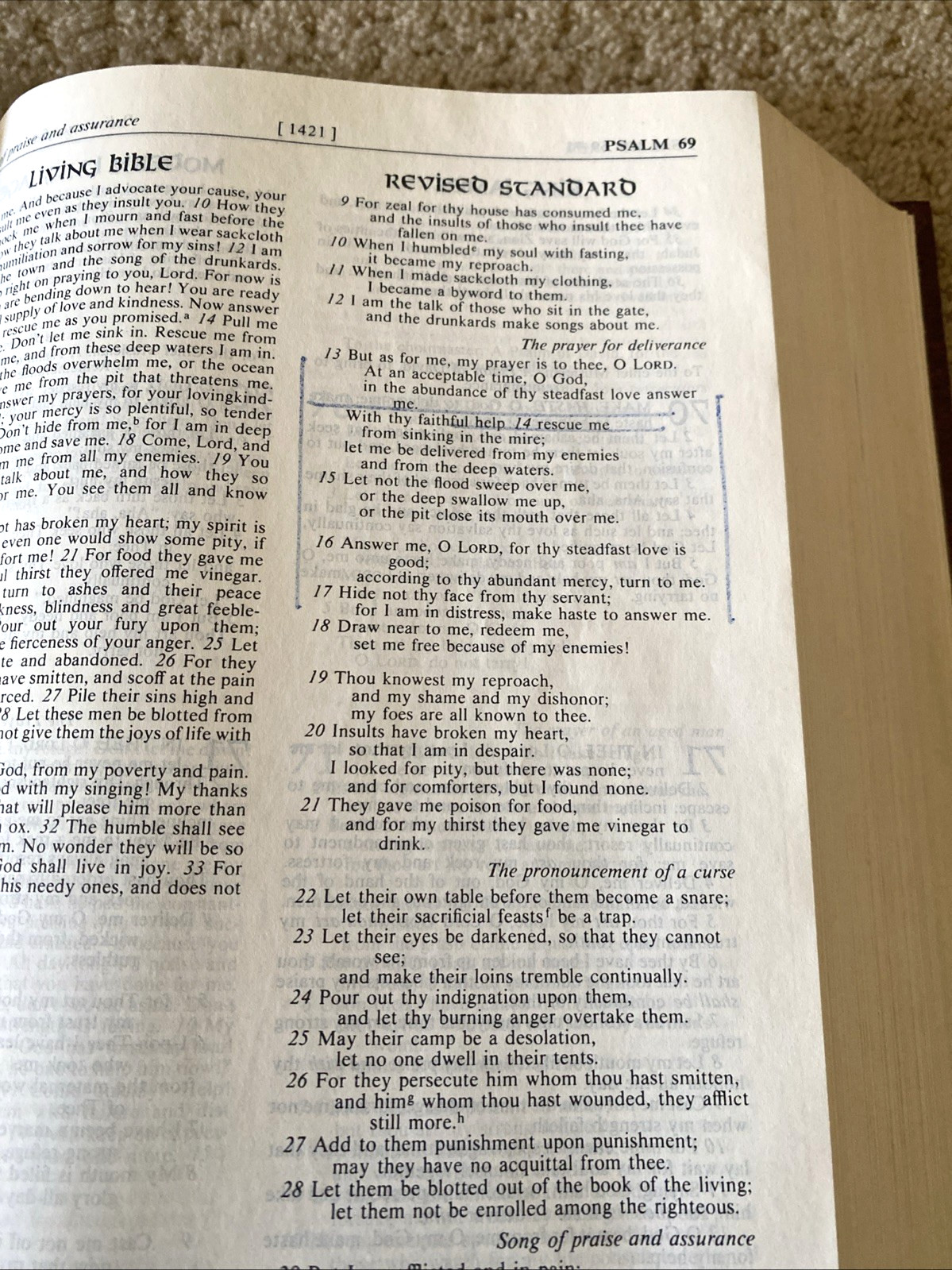 The Layman’s Parallel Bible KJV, MLB, TLB, RSV 1973 Zondervan Hardcover