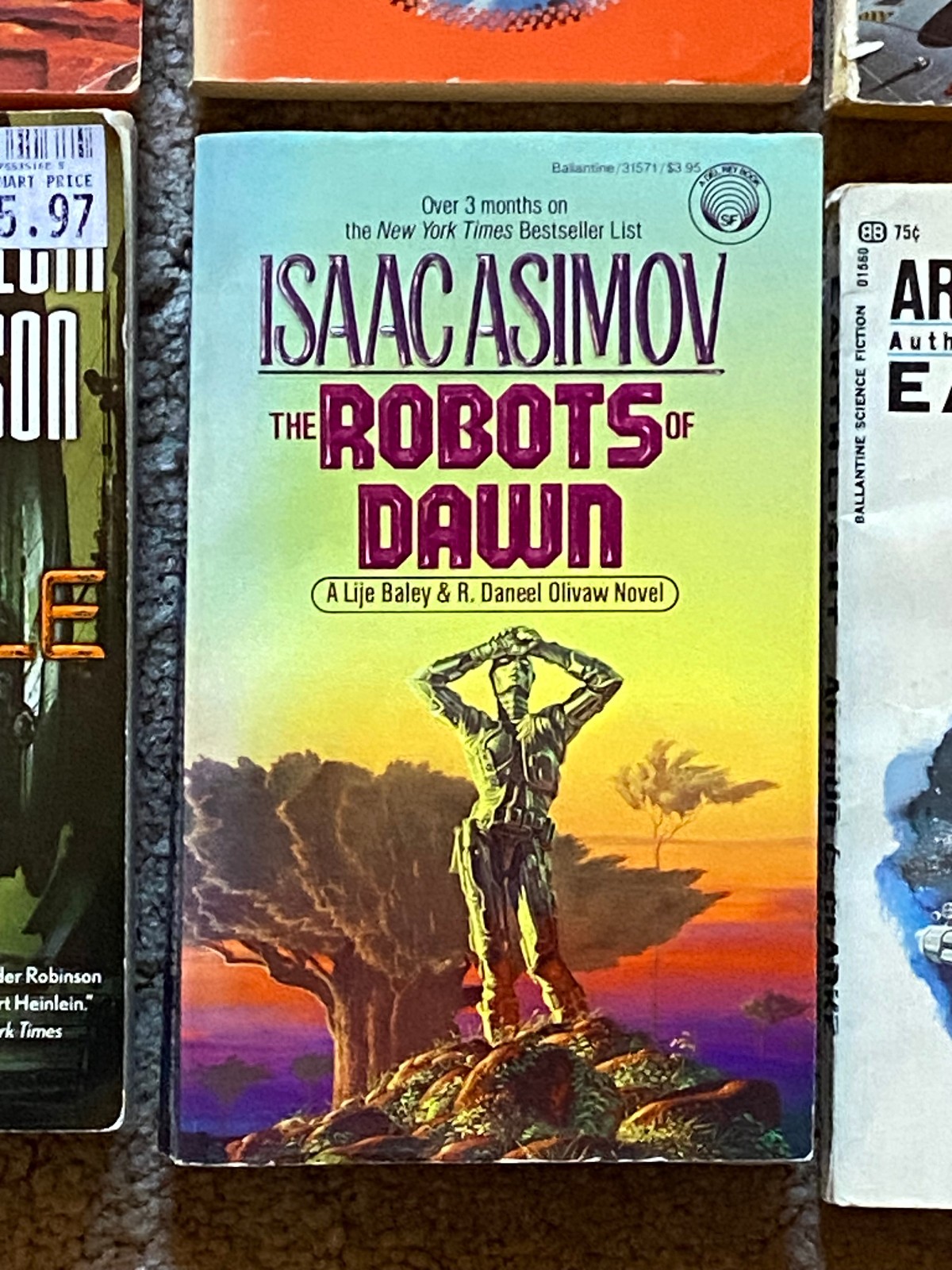 Lot 17 Sci Fi PB Books ISAAC ASIMOV Arthur Clarke ROBERT HEINLEIN Poul Anderson