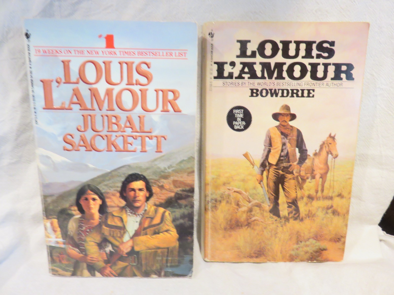 Lot of 16 Louis L’Amour Western Paperback Books Sackett & More