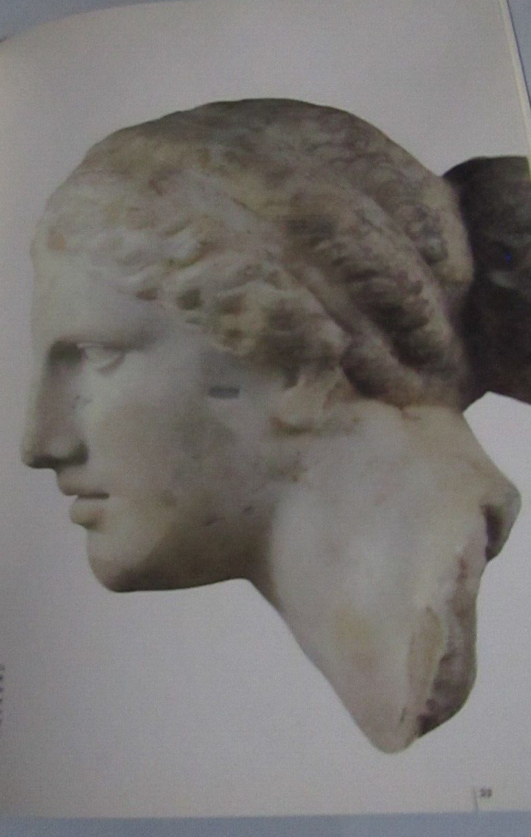 THE GRAND LOUVRE BEAUX ARTS PAPERBACK BOOK 2007 8.5 X 11 INCHES 35 PAGES