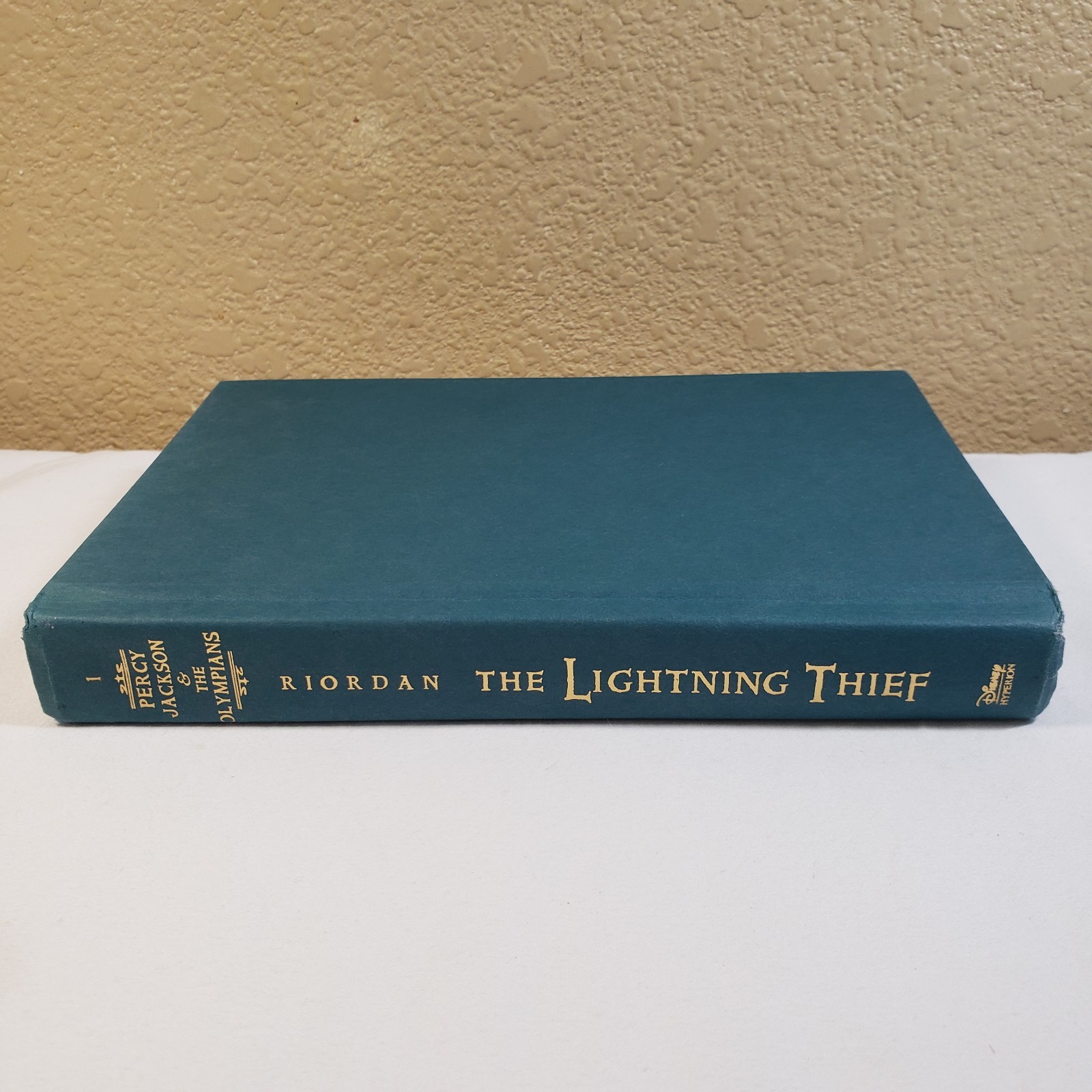The Lightning Thief Percy Jackson Hardcover OOP Rick Riordan Unclipped Jacket