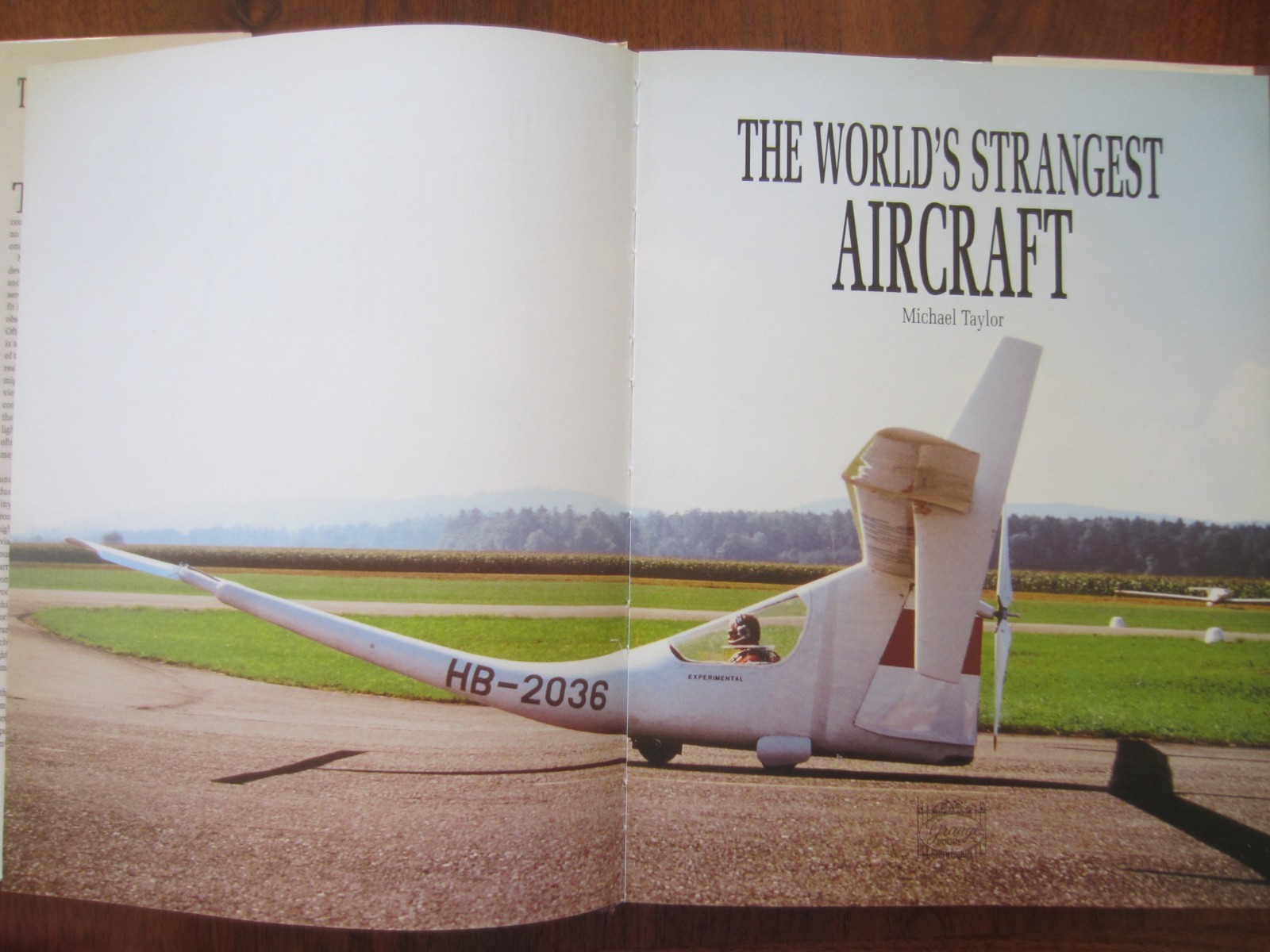 The Worlds Strangest Aircraft – Michael Taylor, Very Good Condition