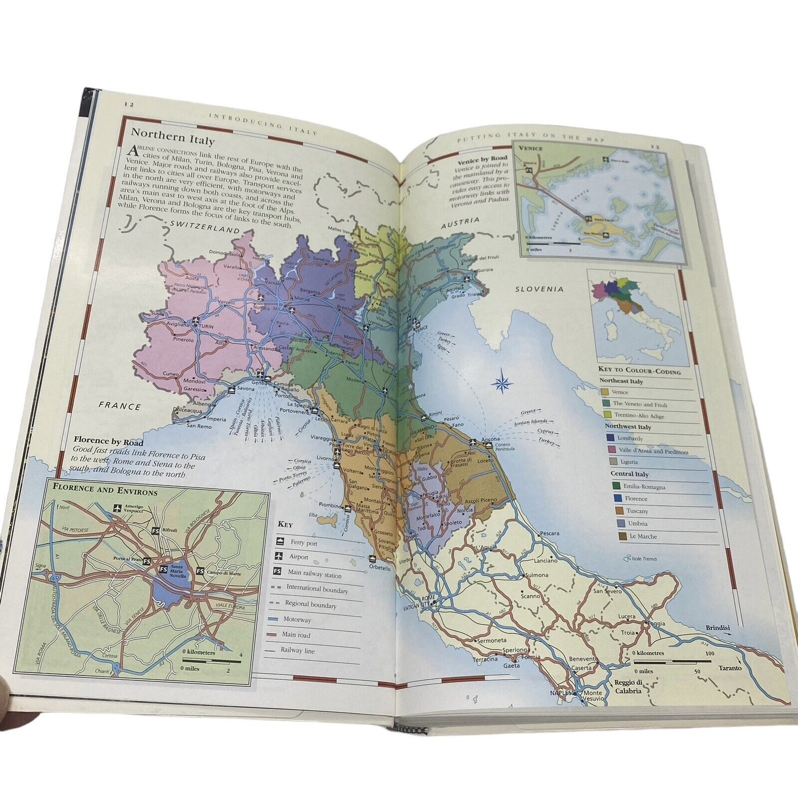 ITALY: DK Eyewitness Travel Guides Revised 1999 Maps Photos 672 Pages