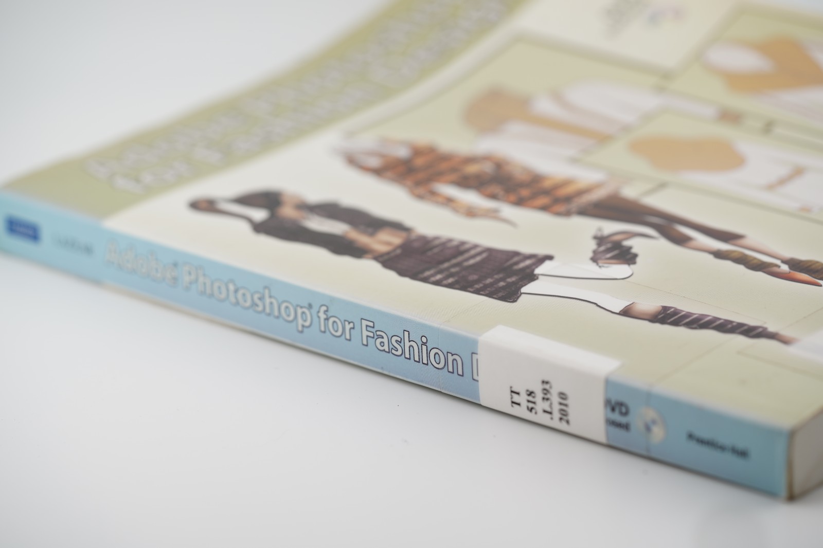 Adobe Photoshop for Fashion Design Paperback Susan Lazear