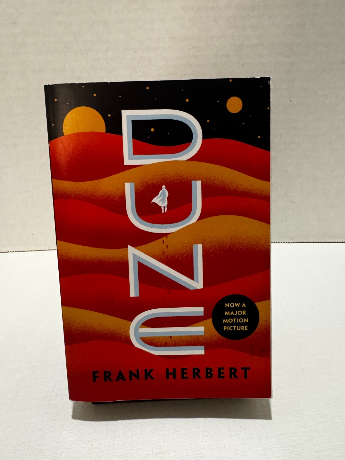 Dune (Dune Chronicles, Book 1) – Paperback By Herbert, Frank – GOOD