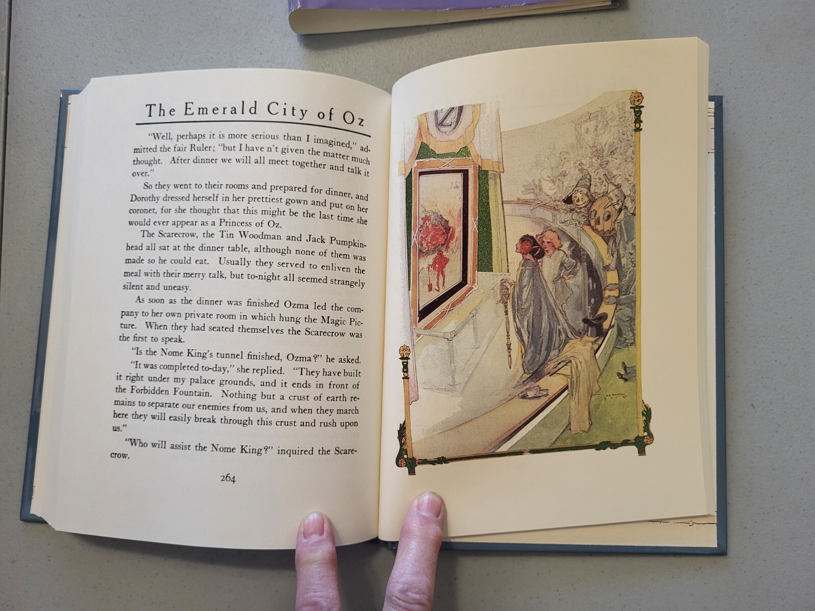 EMERALD CITY OF OZ ~ L Frank Baum HC ~ 1993 16-COLOR PLATES w/metallic green