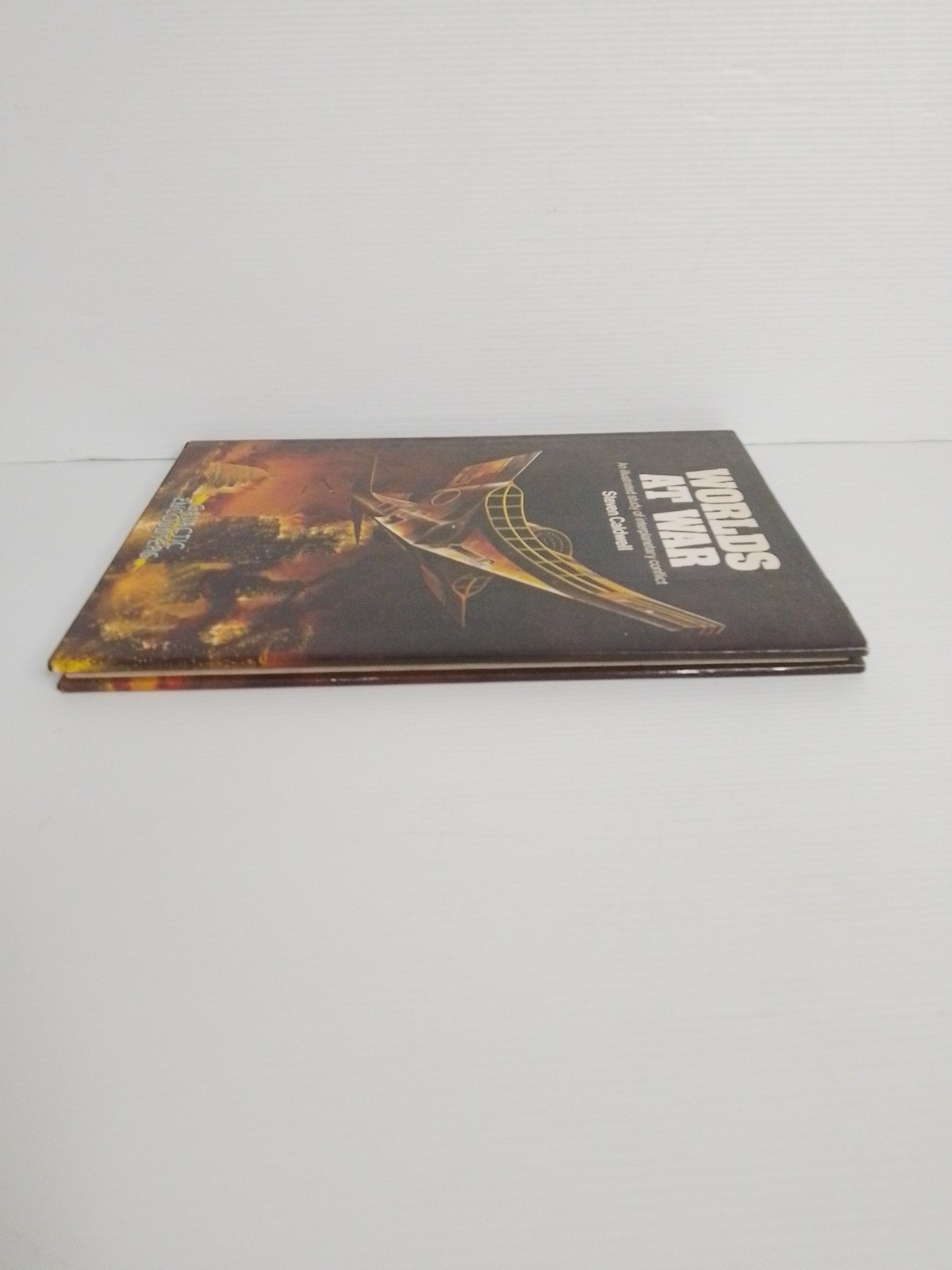 WORLDS AT WAR AN ILLUSTRATED STUDY OF INTERPLANETARY Steven Caldwell 1980 HC DJ