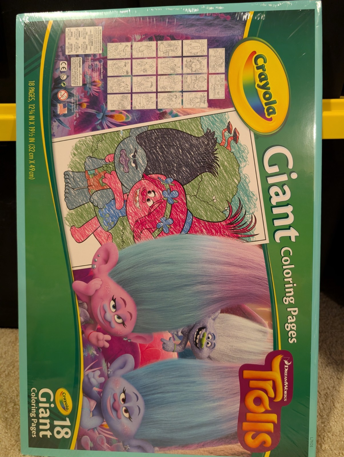 Dreamworks Trolls Crayola 18 Pages Giant Coloring Pages Book. Brand New Sealed