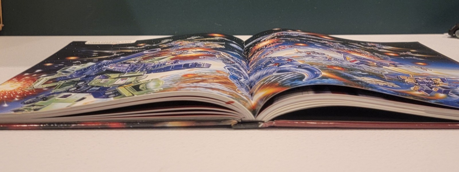 Transformers Legacy Book: The Art of Transformers Packaging + Visual Guide Book