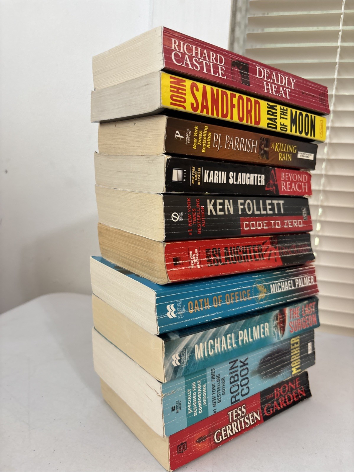 Lot of 10 – Mystery and Thrillers – Mixed Authors – FREE SHIPPING