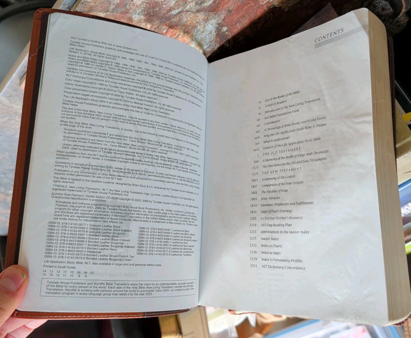 NLT BIBLE LOVER LOT J4: Includes several 1996c. Life Application Study, Journal