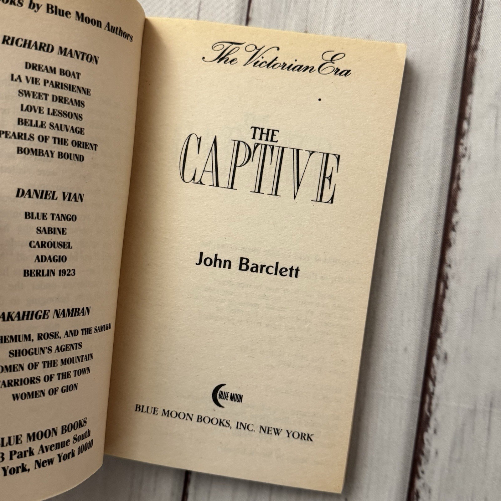 The Captive John Barclett Vintage Erotic Victorian Smut PB Blue Moon 1989