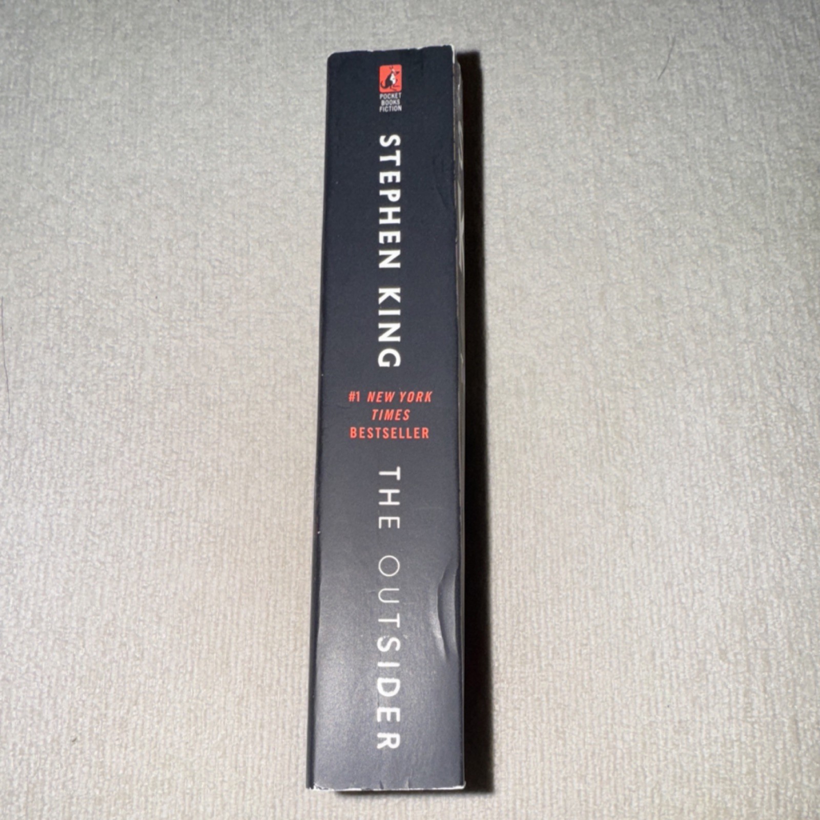 Stephen King The Outsider Paperback Novel, English Fiction, Film/TV Adaptation
