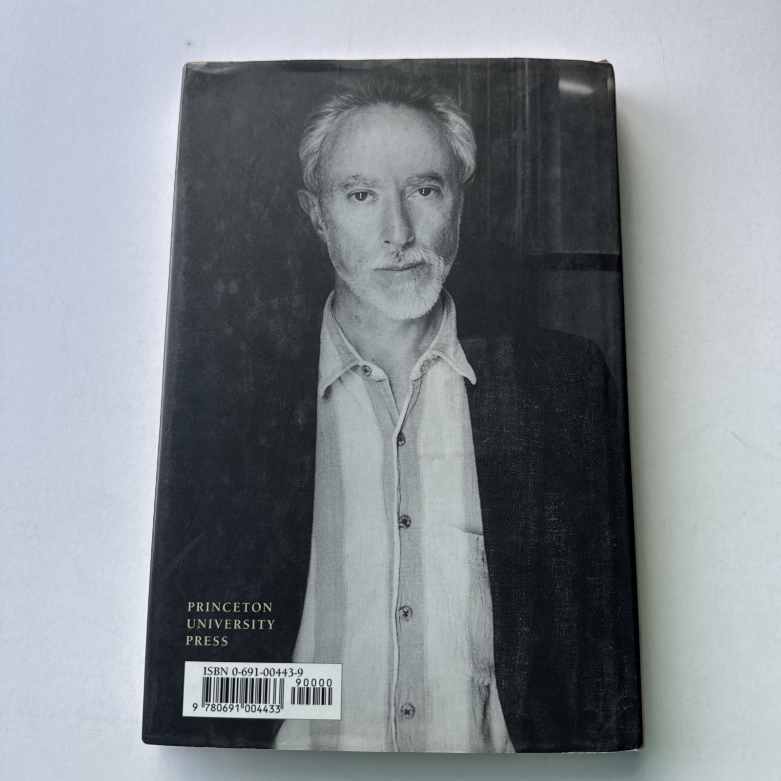 SIGNED COPY. The Lives of Animals, Coetzee, J. M., 9780691004433