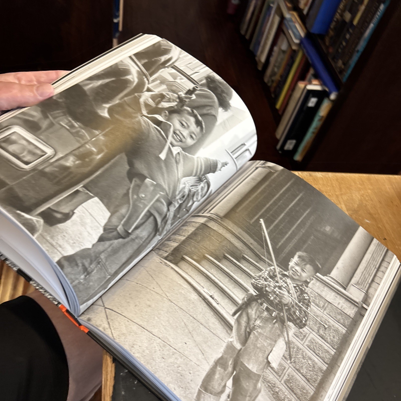 SAN FRANCISCO, PORTRAIT A CITY : 1940-1960 SIGNED Fred Lyon 2014 HC Photography
