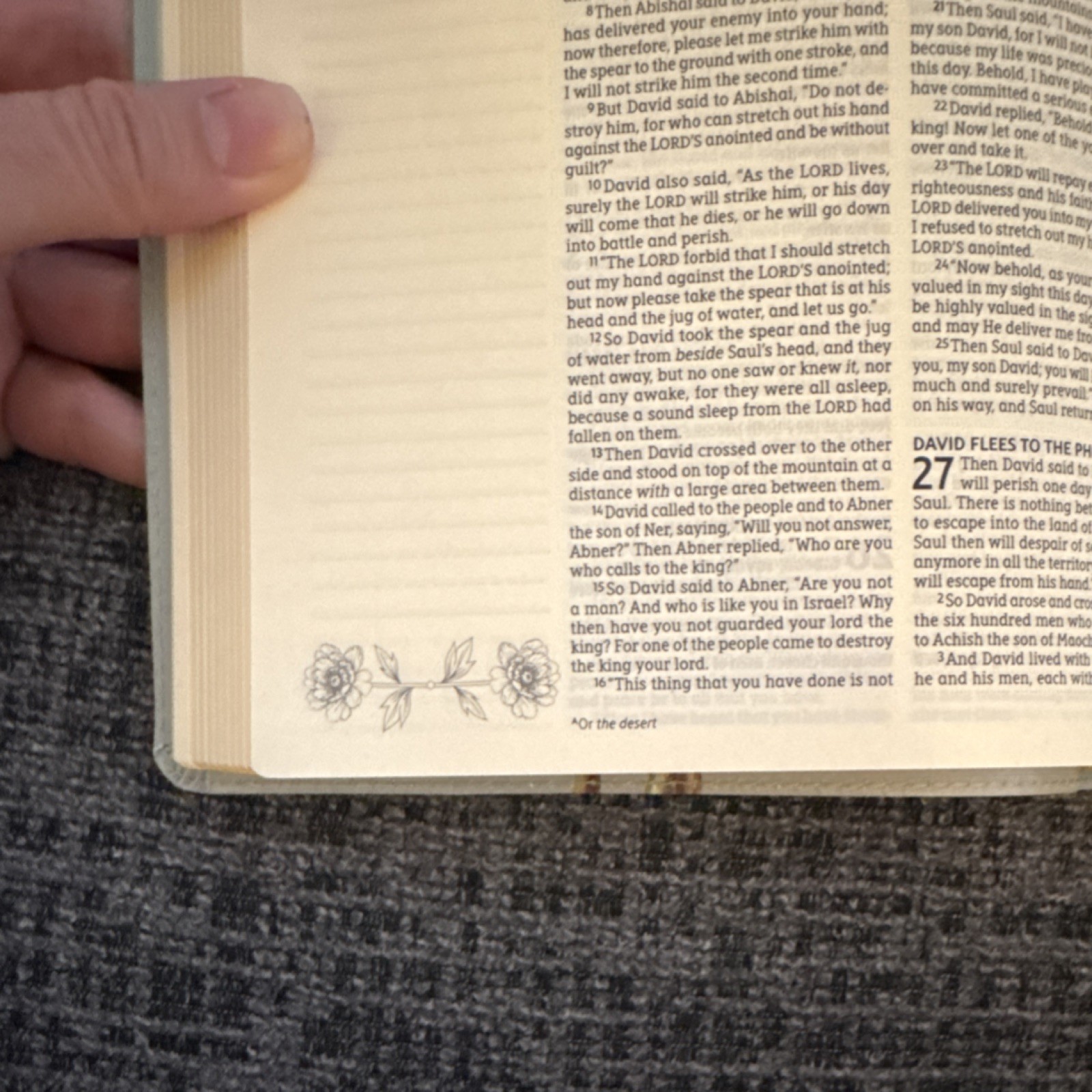 NIB – NASB Artisan Floral Bible Sage