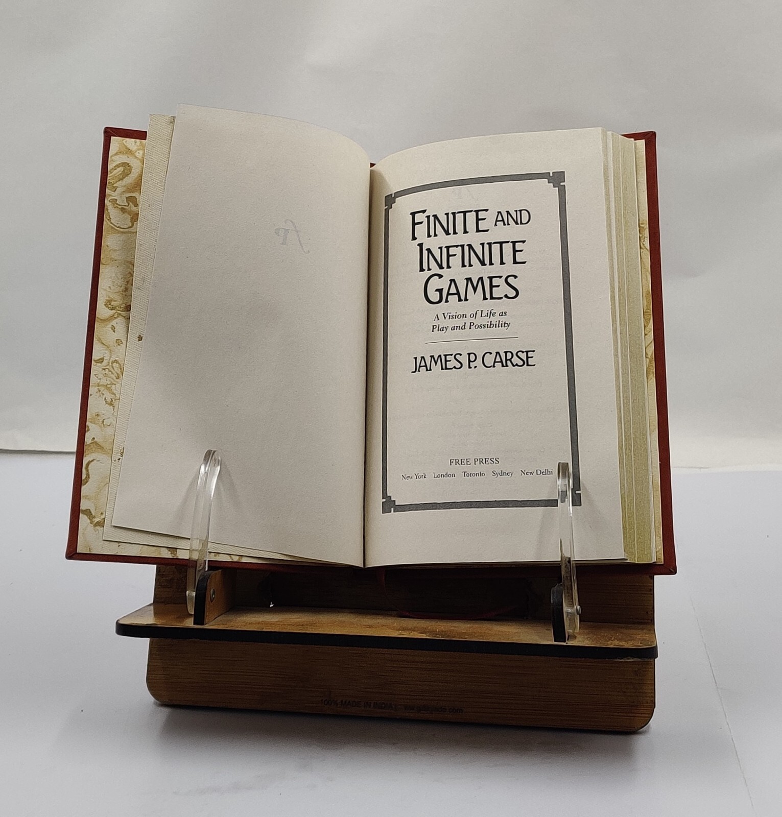 Finite and Infinite Games by Carse, James [PREMIUM LEATHER BOUND]