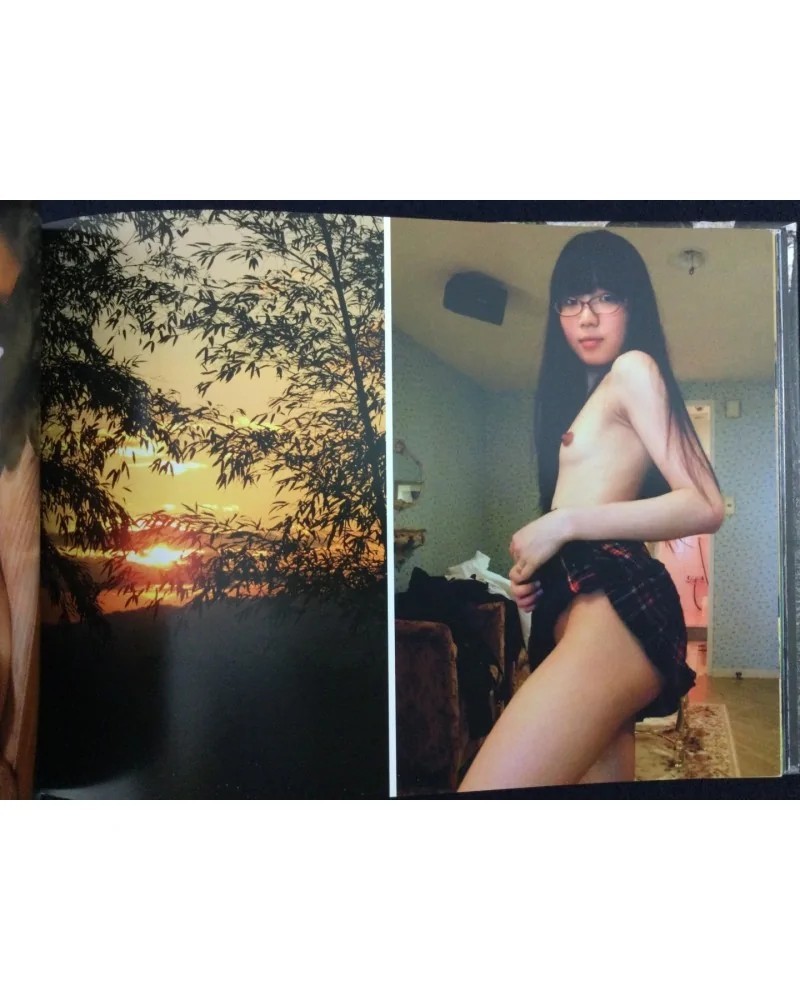 Upskirt Voyeur: The Sexy World of Japanese Girls Murata, Kenichi Hardcover First