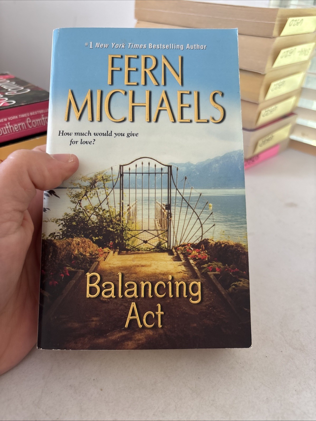 Lot of 10 – Fern Michaels – Mass Paperback Books – FREE SHIPPING