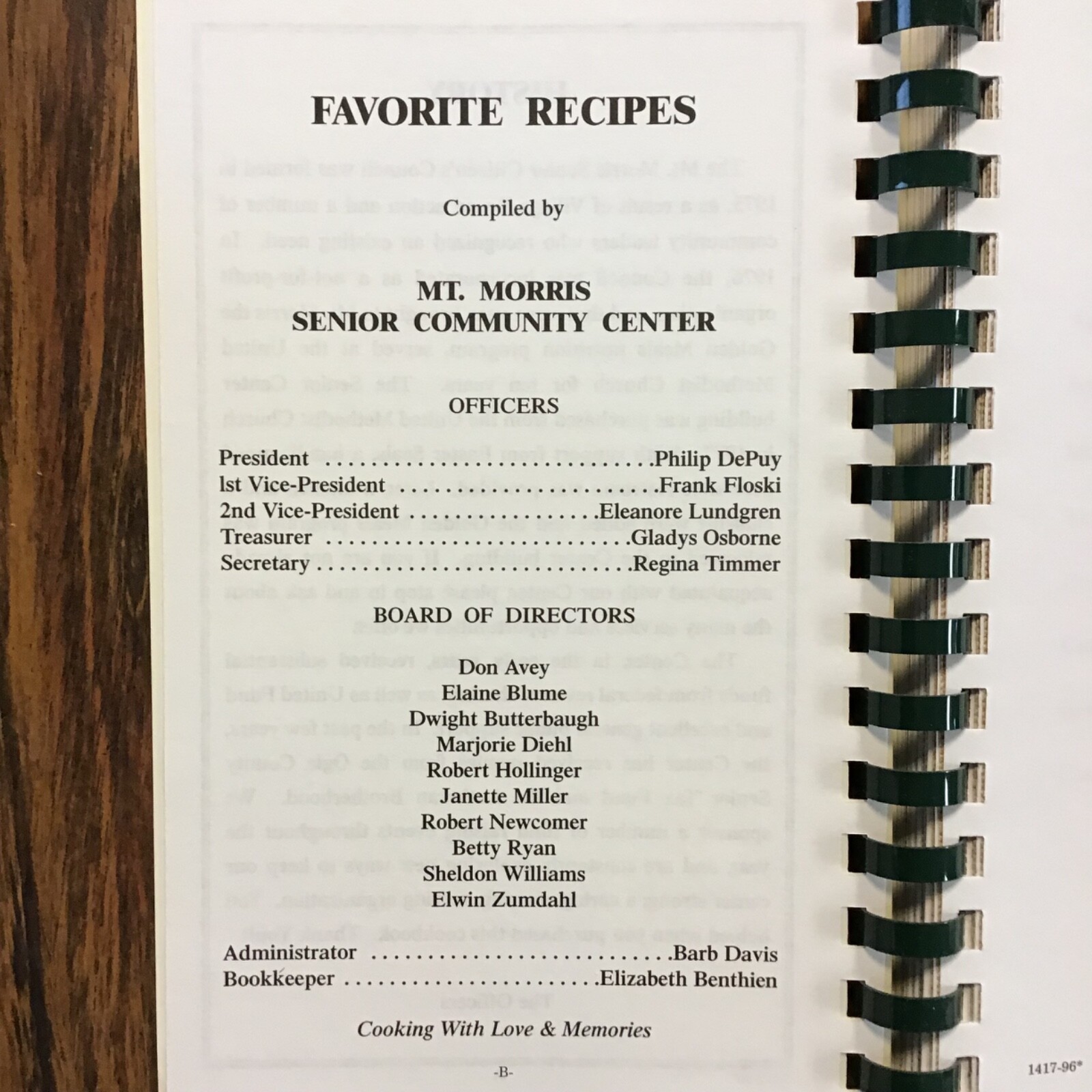 Mt Morris Illinois Senior Community Center 1996 Vtg Cookbook. SEE index photos