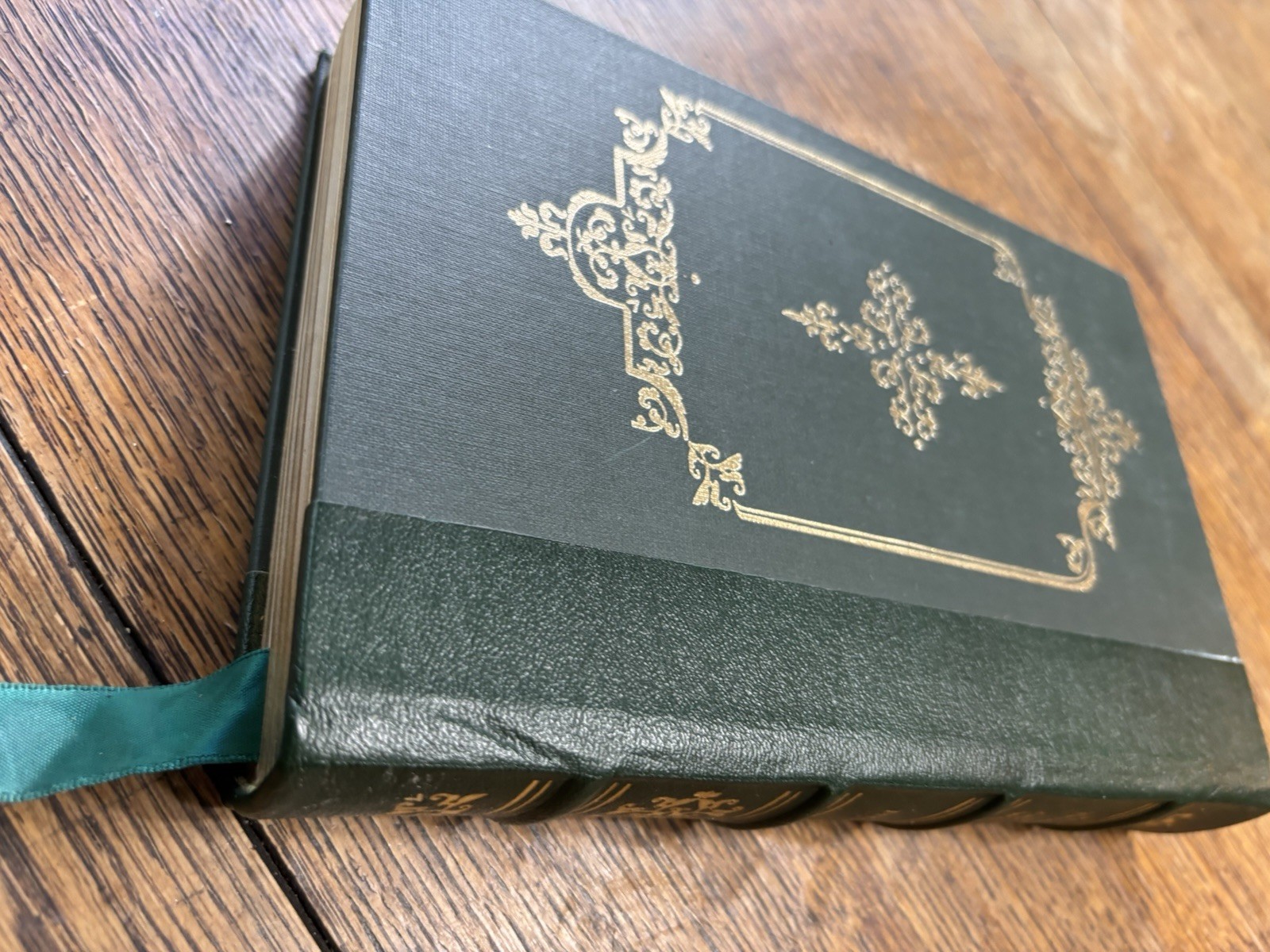 The Trials of Oscar Wilde by H. Montgomery Hyde Notable Trials Library 1989 Gold