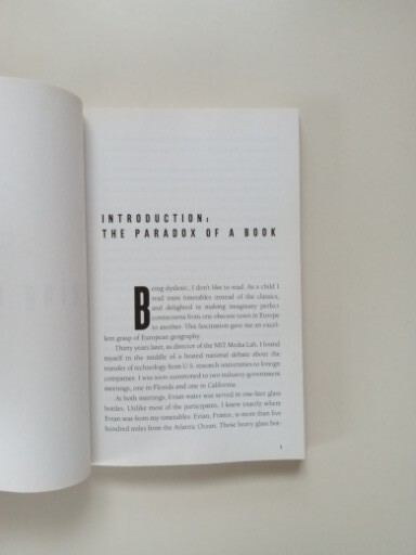 Being Digital by Nicholas Negroponte (1996, Trade Paperback)